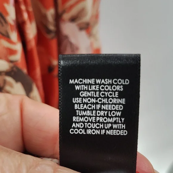 Torrid Harper Blouse Size 3X Dark Coral Floral 3/4 Sleeve Button Down - Picture 10 of 10